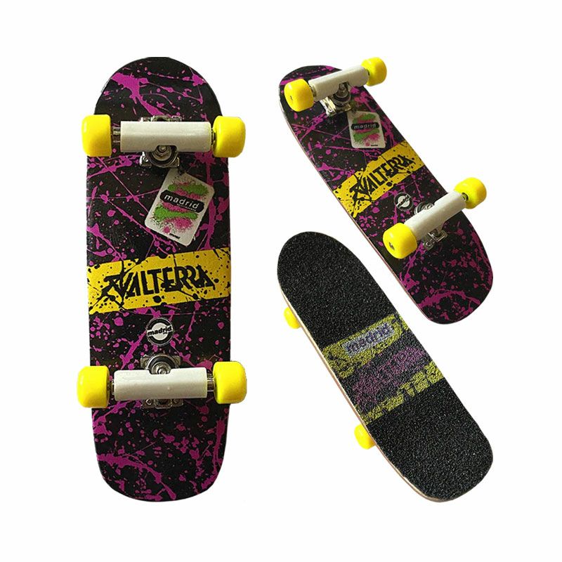 マドリッドスケートボード MADRID SKATEBOARD Marty McFLY Madrid